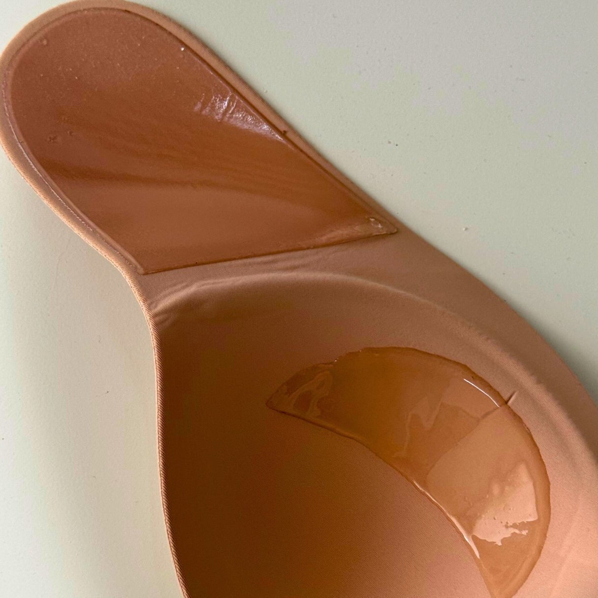 Trägerloser Pushup Klebe - BH™ - Ideal für rückenfreie & trägerlose Outfits - Monoka